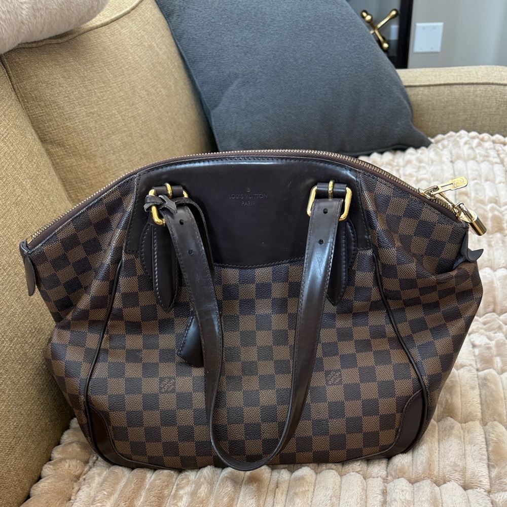 Louis Vuitton Trevi GM — Damier Ebene